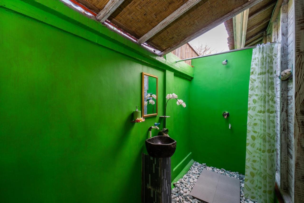 The Green Groves Hostel Lembongan Kültér fotó