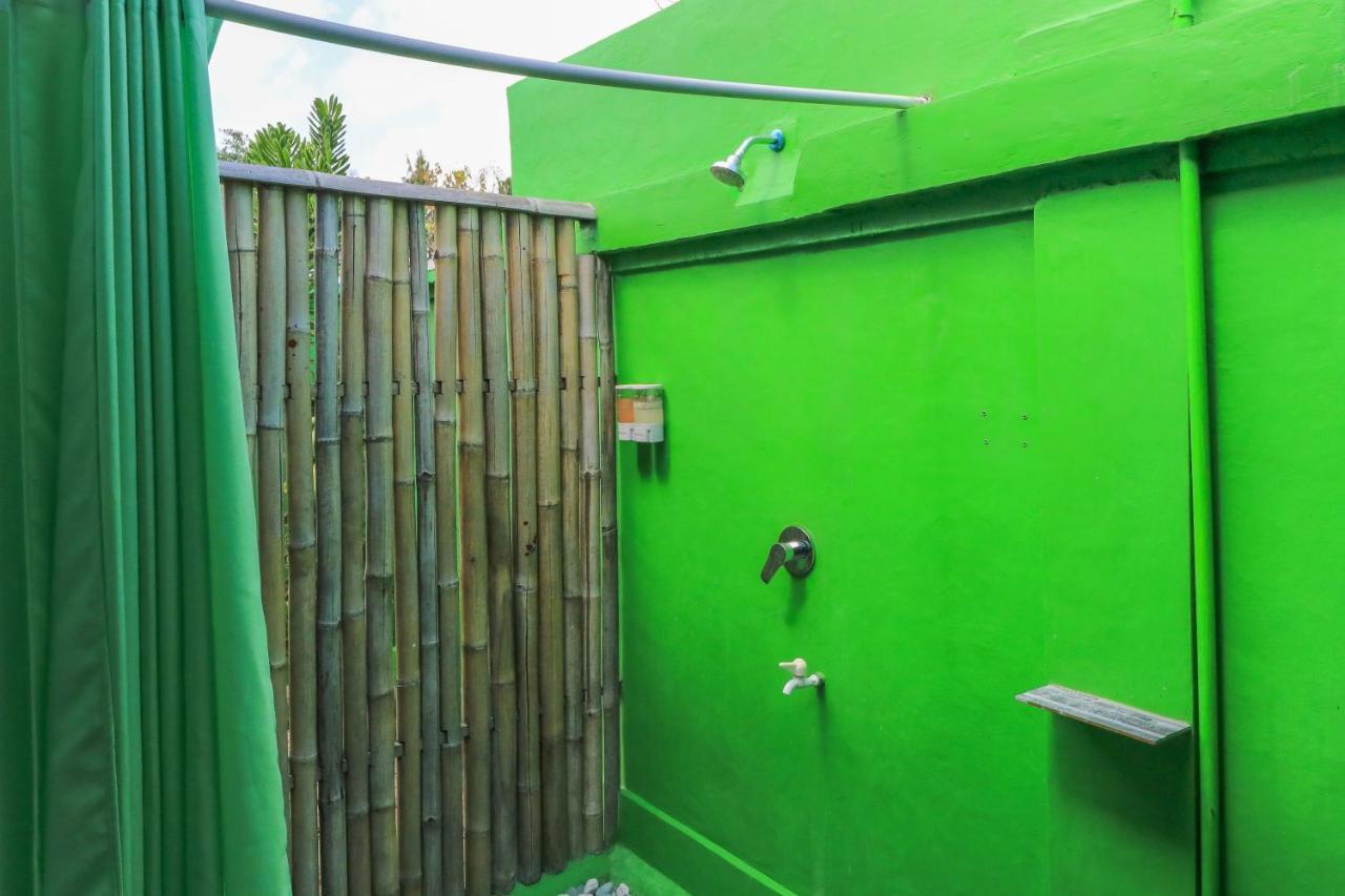 The Green Groves Hostel Lembongan Kültér fotó