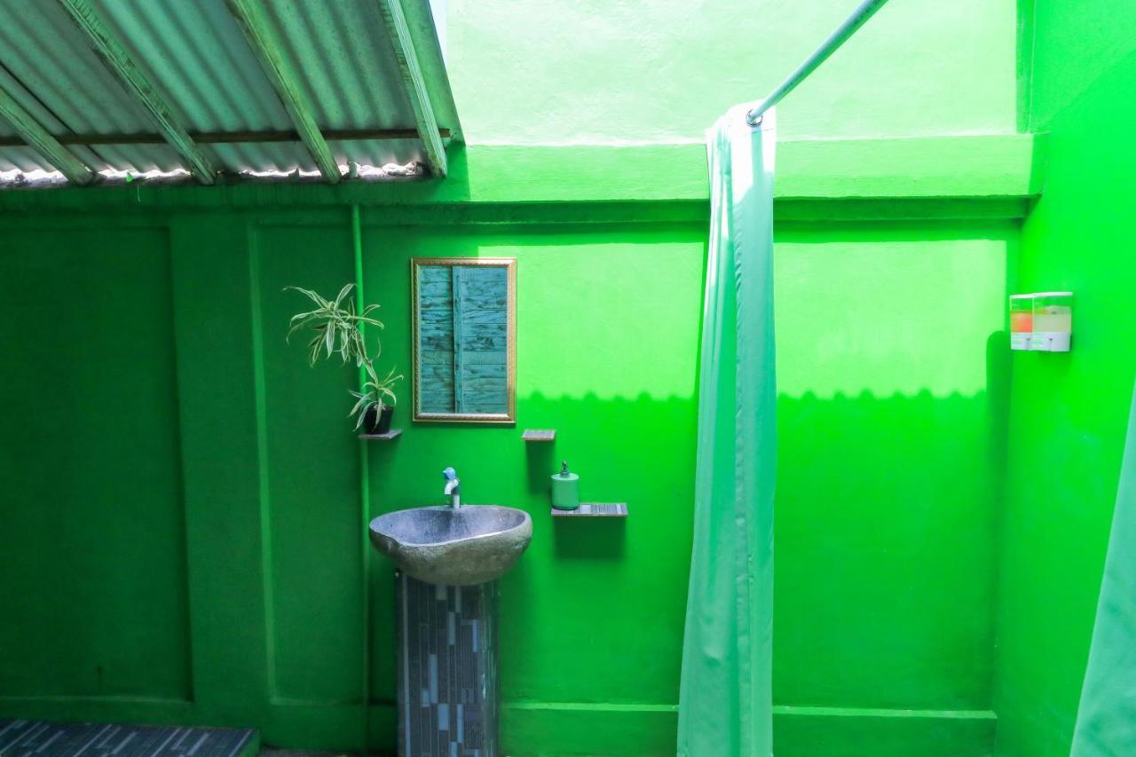 The Green Groves Hostel Lembongan Kültér fotó