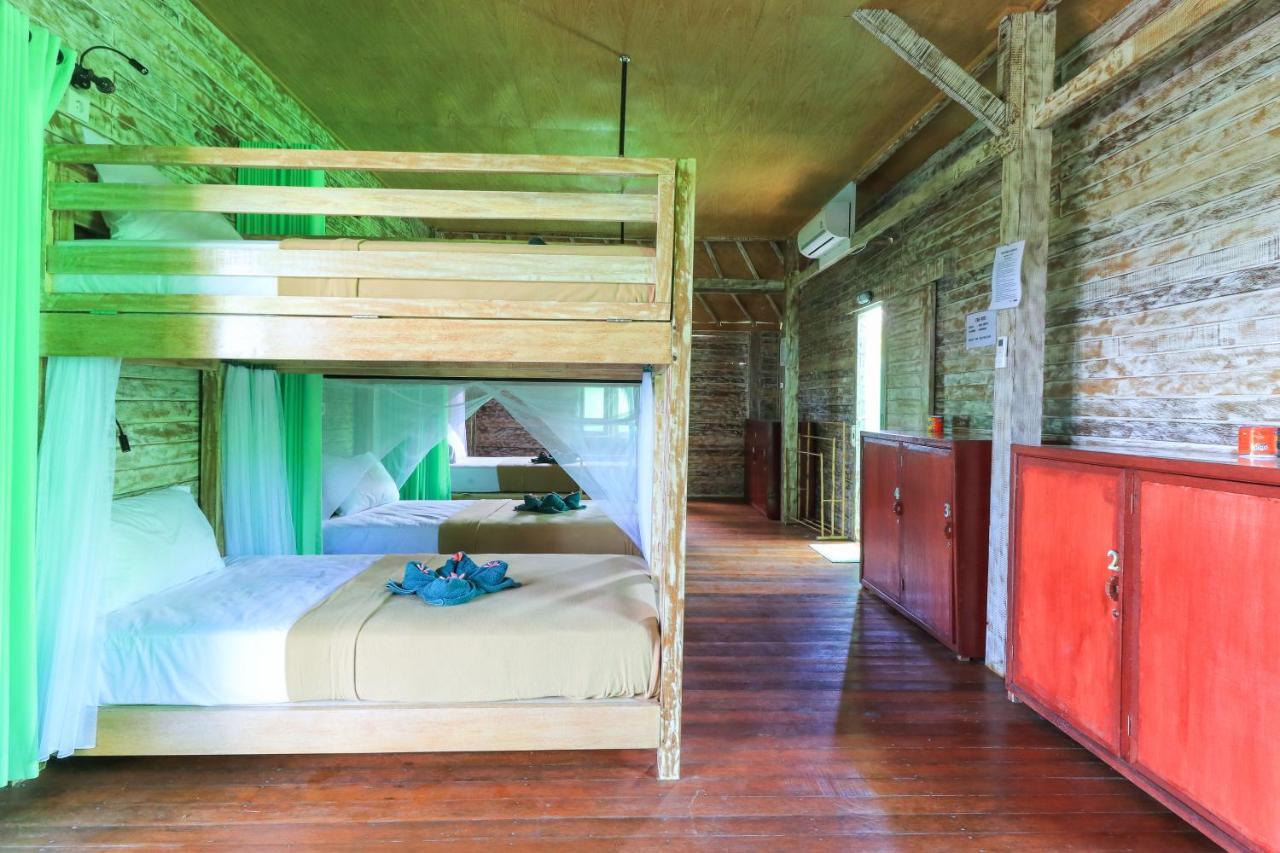 The Green Groves Hostel Lembongan Kültér fotó